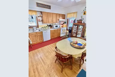 136 12th Avenue, Madawaska, ME 04756 - Photo 11