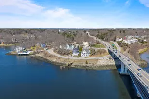 30 Bridge St, Kittery, ME 03904 - Photo 5