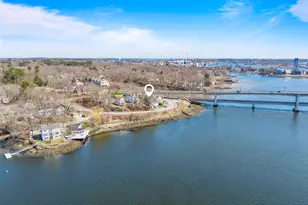 30 Bridge St, Kittery, ME 03904 - Photo 3
