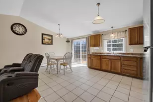 351 Hill St, Biddeford, ME 04005 - Photo 9