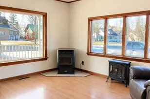 69 Elm St, Fort Fairfield, ME 04742 - Photo 5