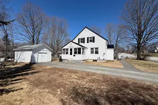 36 Cedar St, East Millinocket, ME 04430 - Photo 3