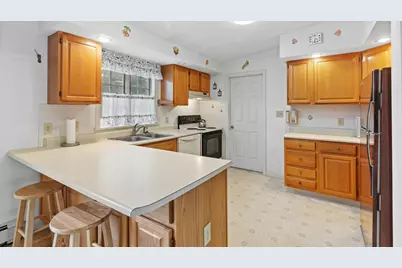 24 Laurel Circle Circle, Bangor, ME 04401 - Photo 11