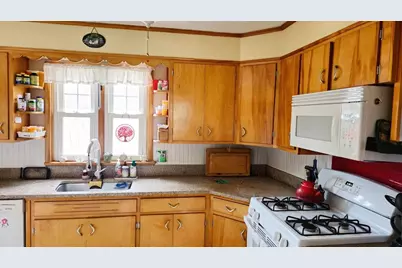 77 Connecticut Avenue, Millinocket, ME 04462 - Photo 5