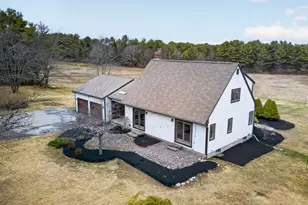 17 Stone Ridge Dr, Brunswick, ME 04011 - Photo 1