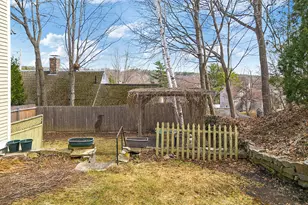 2 Warren St, Hallowell, ME 04347 - Photo 11