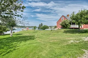 129 E Boston Rd, Vinalhaven, ME 04863 - Photo 11