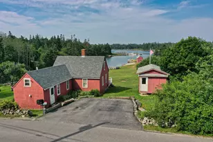 129 E Boston Rd, Vinalhaven, ME 04863 - Photo 3