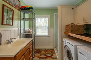 90 Pearl St, Camden, ME 04843 - Photo 21