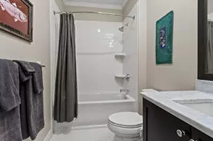 22 Hancock St, Portland, ME 04101 - Photo 33