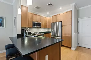 22 Hancock St, Portland, ME 04101 - Photo 9