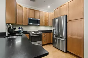 22 Hancock St, Portland, ME 04101 - Photo 11