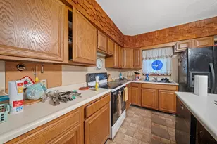 19 Washington St, Waterville, ME 04901 - Photo 13