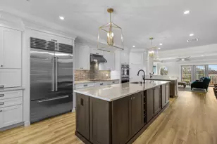 19 Bridge St, Kittery, ME 03904 - Photo 15