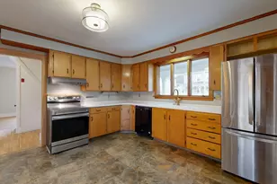 9 Sewall St, Augusta, ME 04330 - Photo 17