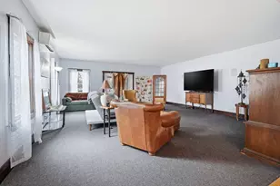 1254 Roosevelt Trail, Raymond, ME 04071 - Photo 15