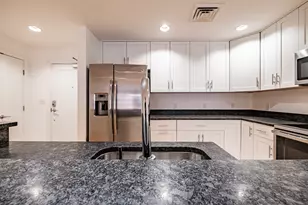 25 High St, Portland, ME 04101 - Photo 17