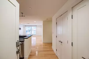 25 High St, Portland, ME 04101 - Photo 11