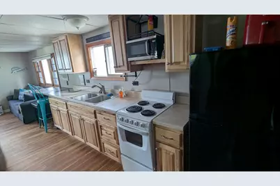 8A Seaview Avenue #8A, Old Orchard Beach, ME 04064 - Photo 3