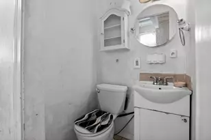60 Orchard St, Auburn, ME 04210 - Photo 9