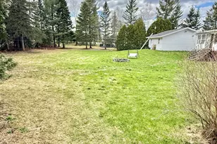 131 Clover St, Madawaska, ME 04756 - Photo 17