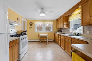 231 Mutton Ln, Clinton, ME 04927 - Photo 9