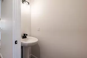 210 Barnstable Rd, South Portland, ME 04106 - Photo 19