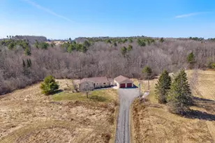 18 Walker Ln, Farmingdale, ME 04344 - Photo 3
