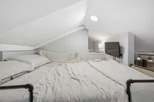 22 Pine St, Portland, ME 04102 - Photo 13