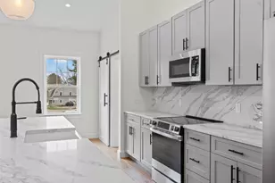 5 Village Park Dr, York, ME 03909 - Photo 9