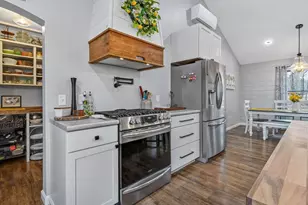 10 Dandelion Rock Ln, Belgrade, ME 04917 - Photo 11