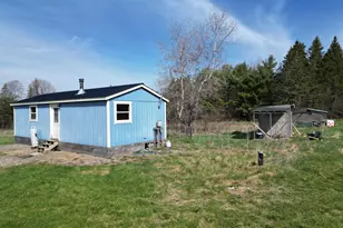 946 Main St, Springfield, ME 04487 - Photo 13
