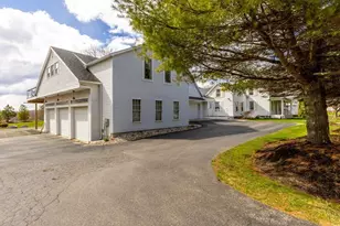 27 Fowler Rd, Cape Elizabeth, ME 04107 - Photo 3