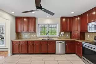 10 Wildberry Ln, Saco, ME 04072 - Photo 27