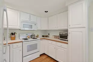 22 Greenwich Way, Kennebunk, ME 04043 - Photo 11