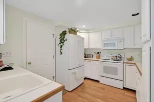 22 Greenwich Way, Kennebunk, ME 04043 - Photo 9