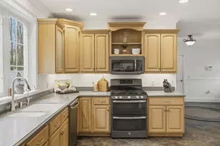 4 Divot Dr, Gray, ME 04039 - Photo 13