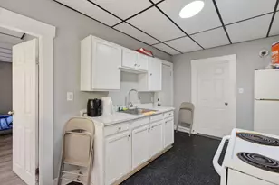 153 Pine St, Lewiston, ME 04240 - Photo 25