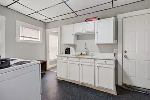 153 Pine St, Lewiston, ME 04240 - Photo 23