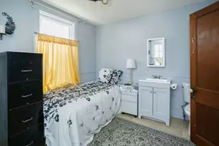 140 Maple Ave, Farmington, ME 04938 - Photo 9