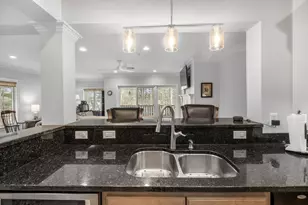 100 Shepard's Cove Rd, Kittery, ME 03904 - Photo 15