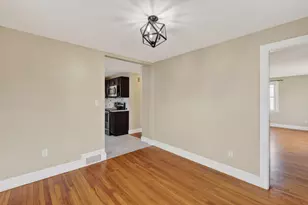 77 Dorset St, Portland, ME 04102 - Photo 9