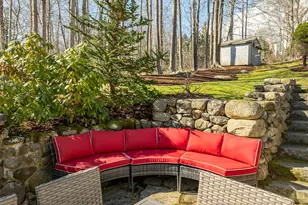 107 Bay View St, Camden, ME 04843 - Photo 9