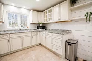 1105 N Main St, Brewer, ME 04412 - Photo 9