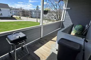 239 East Ave, Lewiston, ME 04240 - Photo 27