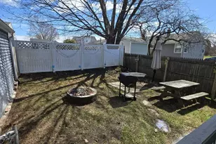 239 East Ave, Lewiston, ME 04240 - Photo 5