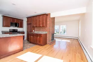97 Stroudwater St, Westbrook, ME 04092 - Photo 19