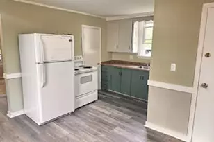 41 Bay St, Waterville, ME 04901 - Photo 3