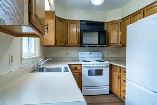 37 Moore Ave, Brunswick, ME 04011 - Photo 5