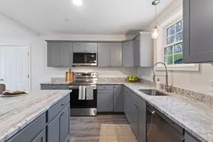 14 Granite Dr, Sanford, ME 04073 - Photo 9